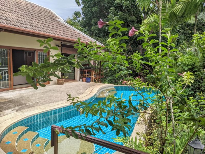  Picture 4 Bedroom pool villa for sale in Chalong below the famous Big Buddha in Phuket 