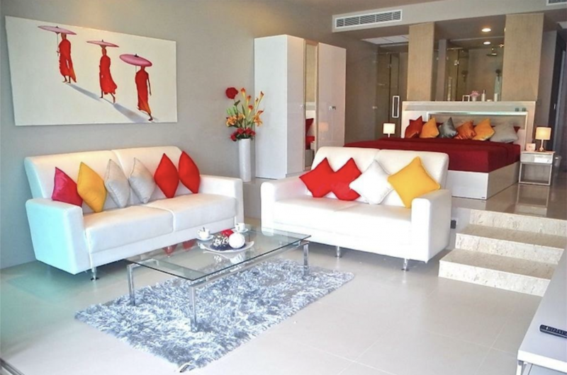  Picture Condo one bedroom Pool Access with beautiful modern design for sale at Karon, Phuket.