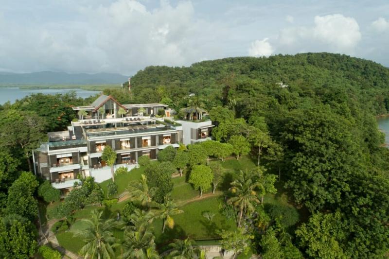 Picture High-end luxury beachfront villa with 10 bedrooms for sale in Cape Yamu, Phuket