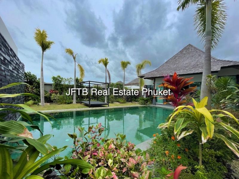  Picture luxury 4 bedroom pool villa for rent in Cherngtalay