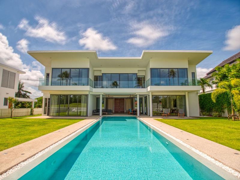 Photo Villa de luxe avec 4 chambres et piscine à vendre à Laguna, Phuket