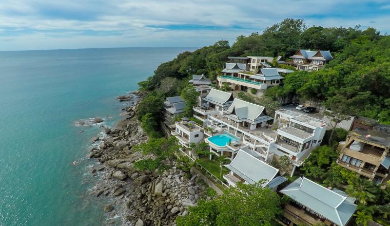 Picture 6 bedroom luxury sea front villa for rent in Kamala, Phuket