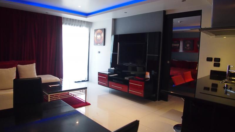  Picture Patong Beach Luxury Apartment for Rent on Bangla Road