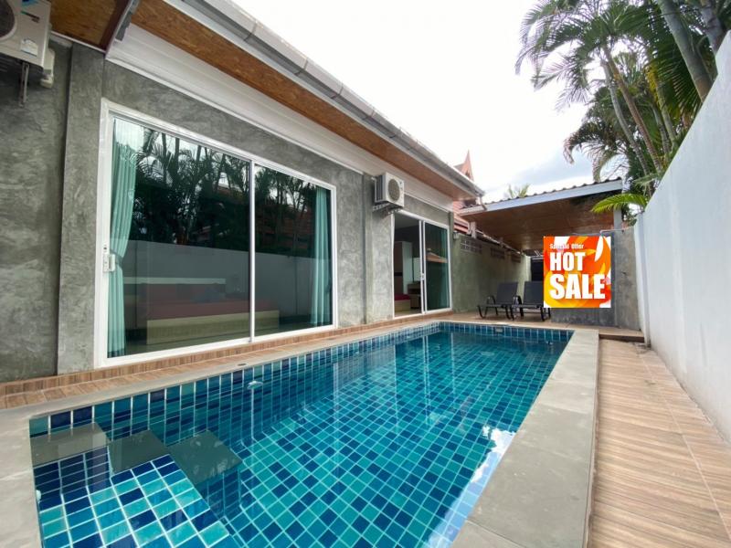 Picture Only 5,7 M THB - Phuket 3 Bedroom Modern Pool Villa for Sale in Nai Harn, Rawai