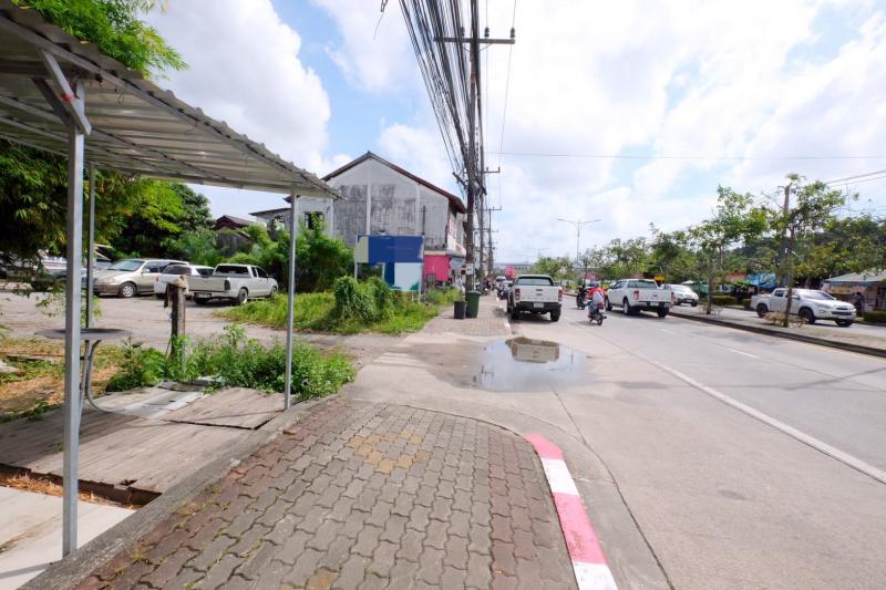 Picture Land for sale in Phuket Town, situated on a main and busy road