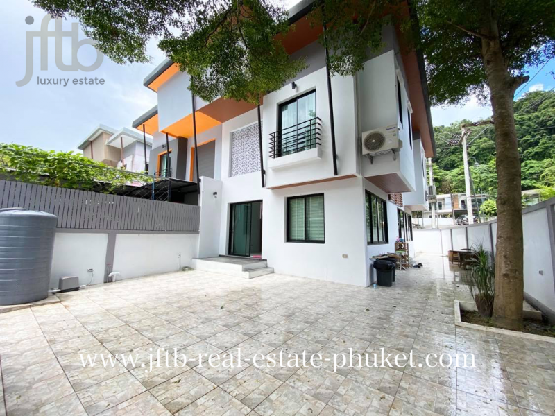 Picture Fully renovated 3 bedroom Twin House for sale in Patong, Phuket