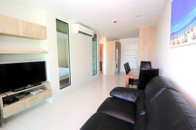 Photo 1 Bedroom Condo for Sale at The Bliss Patong