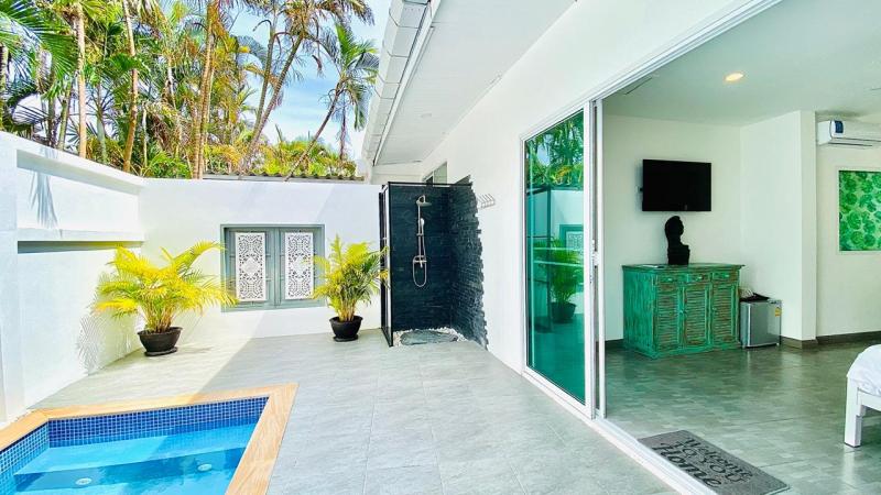 Photo 2 Bedroom Pool Villa + 1 Bungalow for sale in Rawai beach