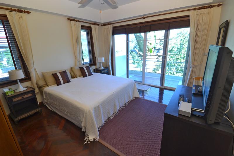 Photo 4 bedroom house for rent or for sale at the Phuket country club of Kathu