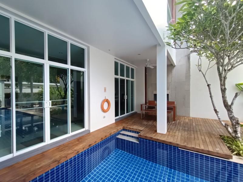 Photo 4 Bedroom Pool Villa for Sale in Bangtao Beach