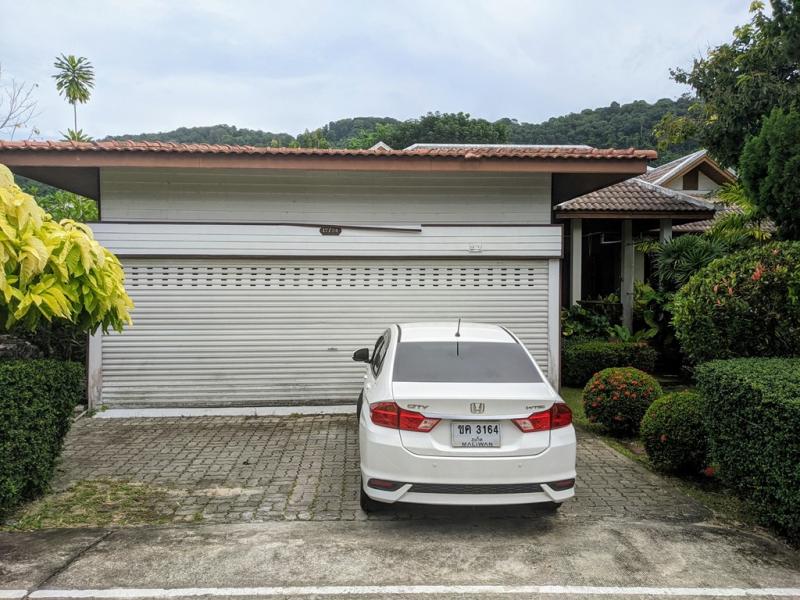 Photo 4 Bedroom pool villa for sale in Chalong below the famous Big Buddha in Phuket 