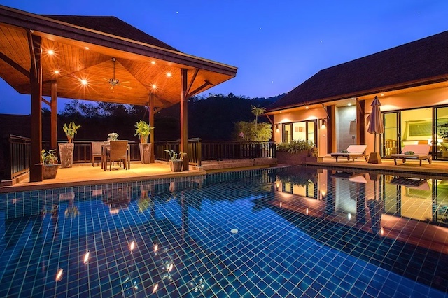 Photo SOLD - 4 bedroom pool villa for sale Just 10 minutes to Naiharn Beach