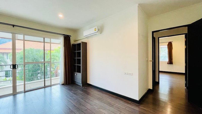 Photo 5+1 Bedroom pool villa for quick sale in Koh Kaew