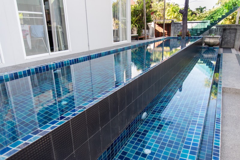 Photo 8 bedroom pool villa for sale in Rawai, Phuket