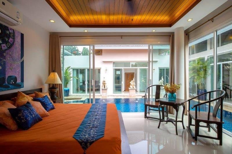 Photo Balinese style pool villa with 3 bedrooms in Saiyuan, Rawai