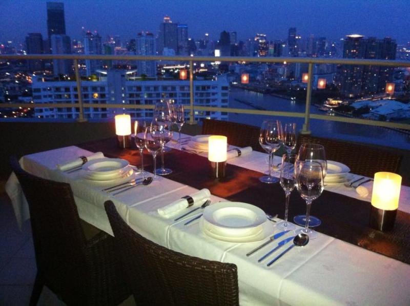 Photo Bangkok Luxury condo for sale at the WaterMark Residence