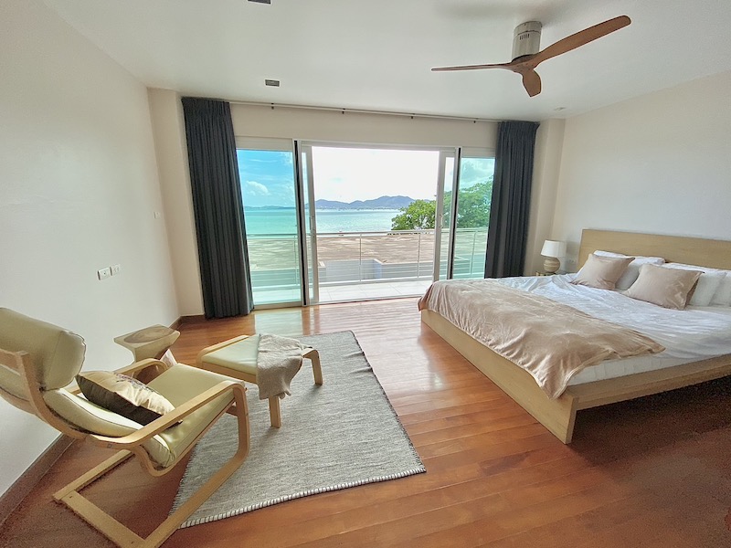 Photo Beachfront 4 Bedroom Duplex Condominium for rent in Ao Yon Beach - Panwa