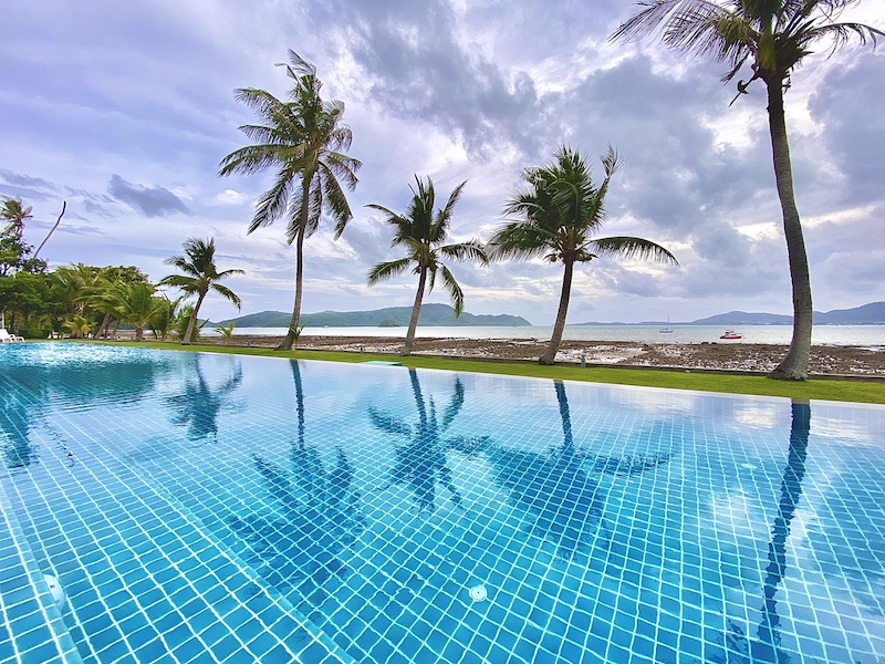 Photo Beachfront 4 Bedroom Duplex Condominium for rent in Ao Yon Beach - Panwa