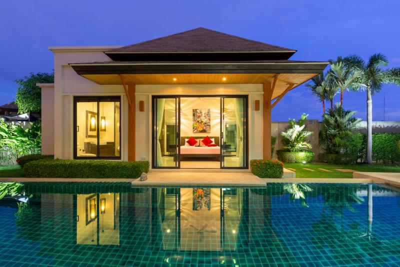 Photo Elegant 3 Bedroom Pool Villa in Rawai, Phuket for holiday rentals