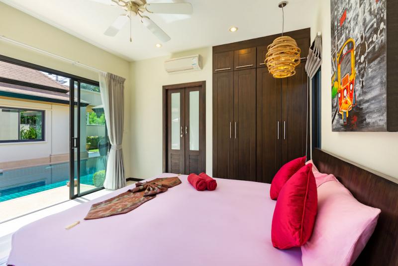 Photo Elegant 3 Bedroom Pool Villa in Rawai, Phuket for holiday rentals