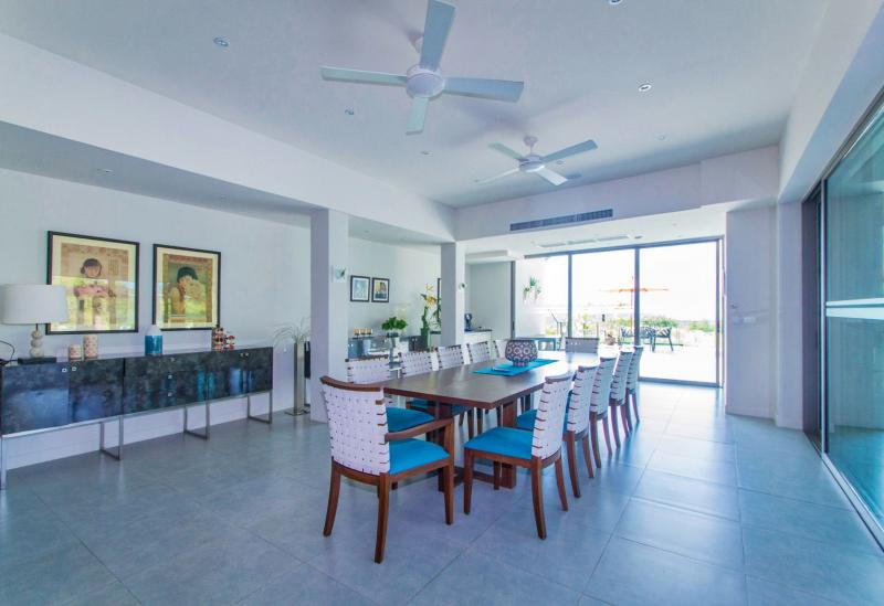 Photo Exclusive 7 Bedroom Villa with Panoramic Sea View for Sale/ Rent in Layan, Phuket