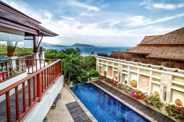 Photo Exclusive Phuket Villa Patong with sea view for sale or for rent