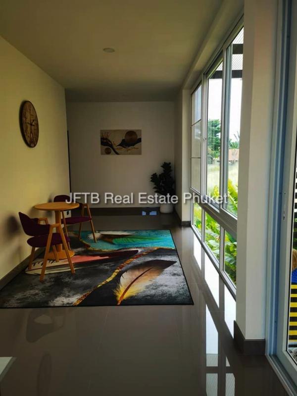 Photo Fully renovated 4 bdr pool villa for sale Located in Rawai