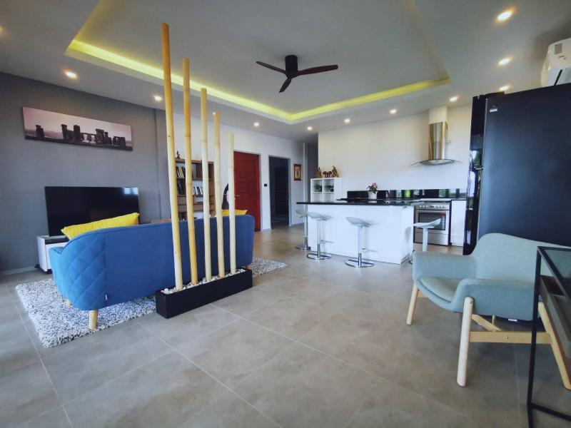 Photo Gorgeous 3 Bed Pool Villa for Sale in Layan