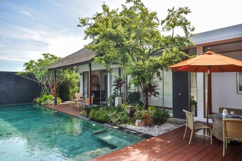 Photo High End Luxury 4+1 Bedroom Villa for Sale in Cherngtalay, Phuket