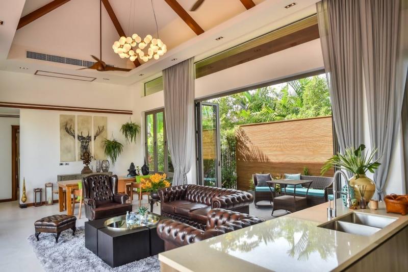 Photo High End Luxury 4+1 Bedroom Villa for Sale in Cherngtalay, Phuket