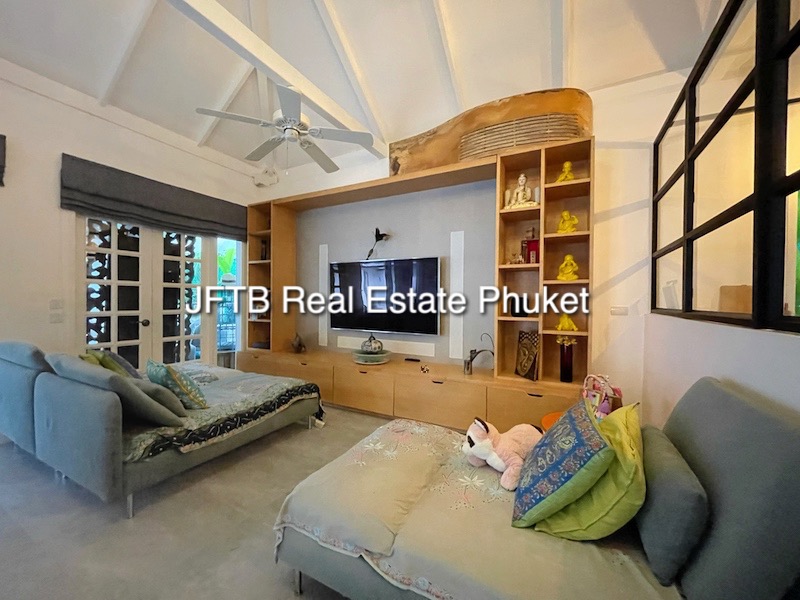 Photo Hot Deal 3 bedroom pool villa for sale in Layan, Phuket