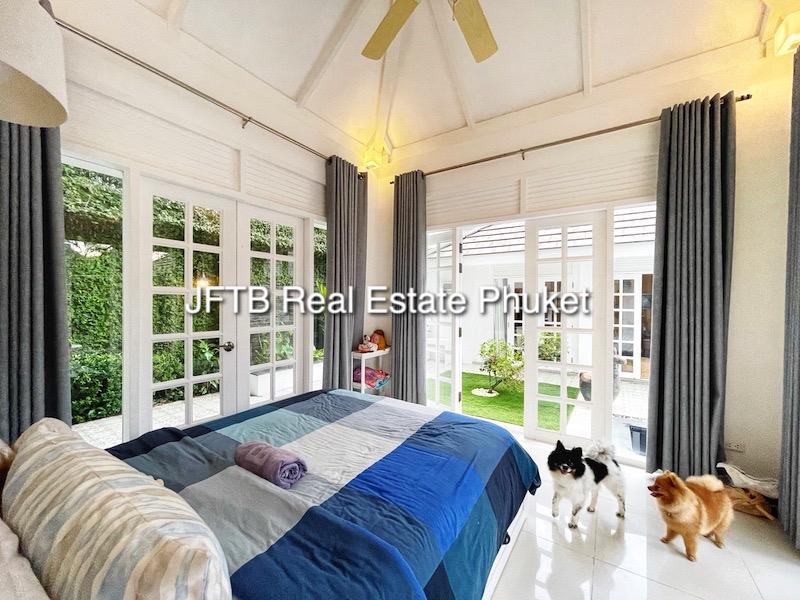 Photo Hot Deal 3 bedroom pool villa for sale in Layan, Phuket