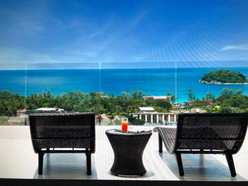 Photo Kata luxury 2 bedroom condo for sale with full sea view