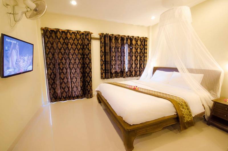 Photo Lovely duplex1 bedroom apartment for short or long term rentals in Rawai, Phuket