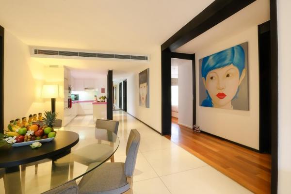 Photo Modern superb 2 Bedroom apartment for sale in Surin, Phuket, Thailand