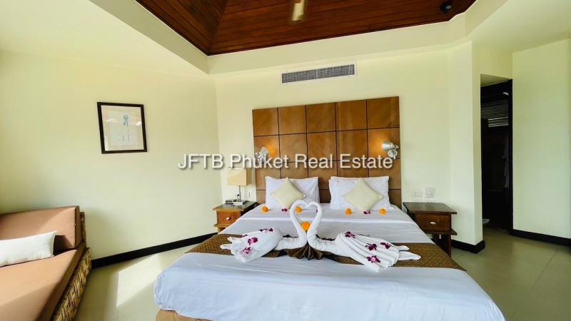 Photo Luxury Phuket villa Patong for sale in Kalim