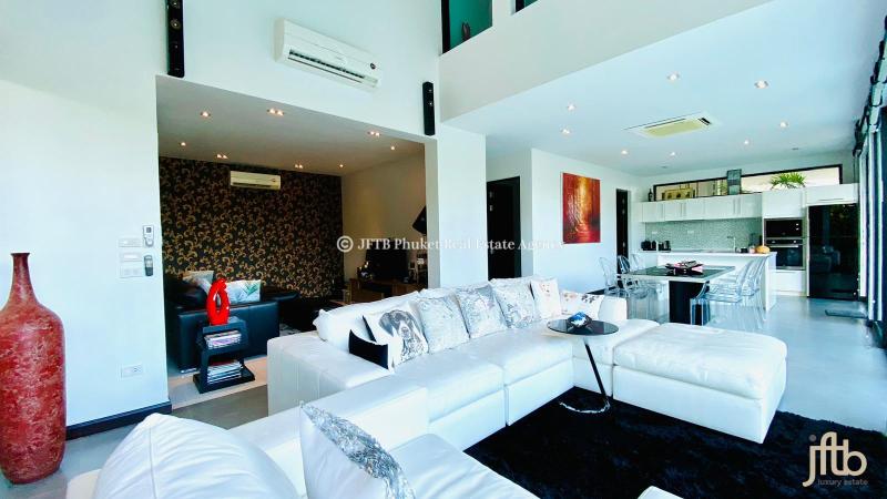 Photo Modern 3 bedrooms pool villa for sale in Pasak, Cherngtalay.