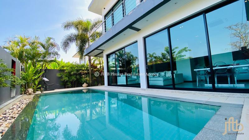 Photo Modern 3 bedrooms pool villa for sale in Pasak, Cherngtalay.