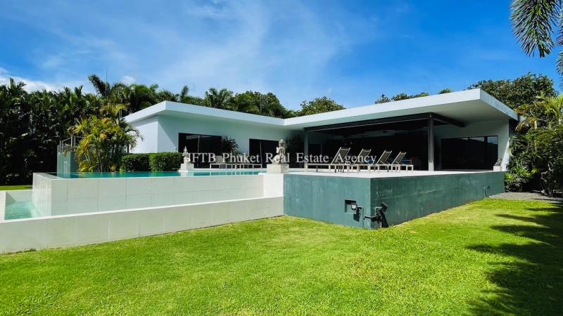 Photo Modern dream villa with 4 bedrooms in Naiharn