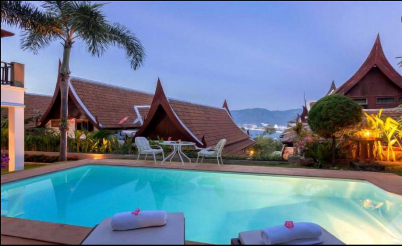 Photo Patong luxury 4 bedroom pool villa for sale with Sea View