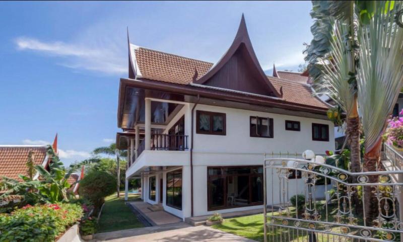 Photo Patong luxury 4 bedroom pool villa for sale with Sea View