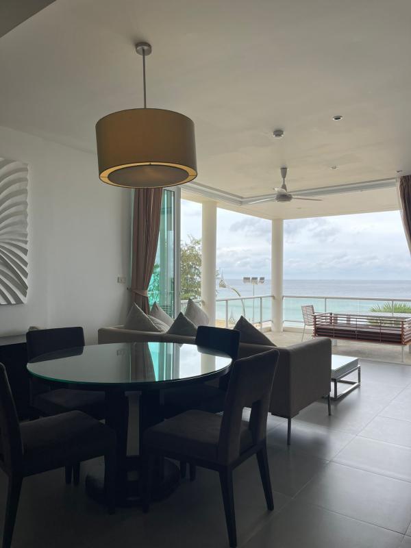 Photo Penthouse 2 bedrooms with sea front for sale in Karon Beach.