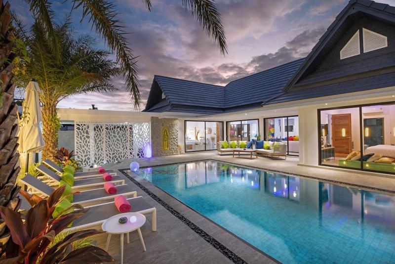 Photo Perfect 3 bedroom pool villa modern style for sale in Rawai.