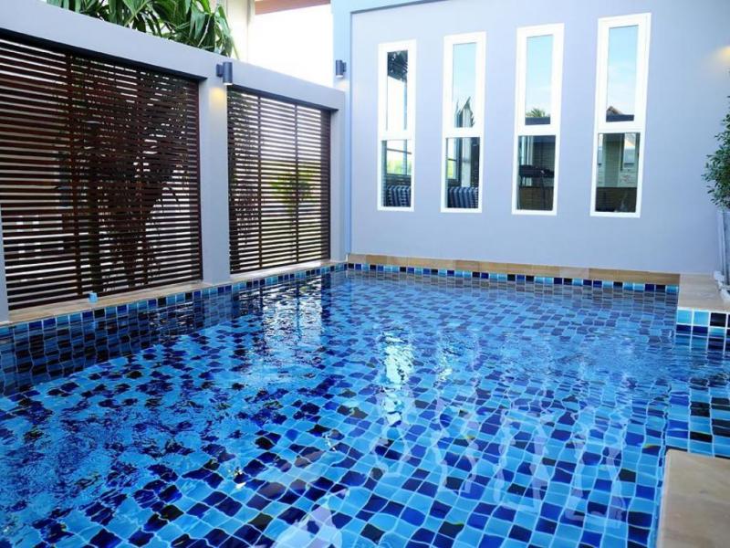 Photo Phuket-Hotel for sale in Cherngtalay