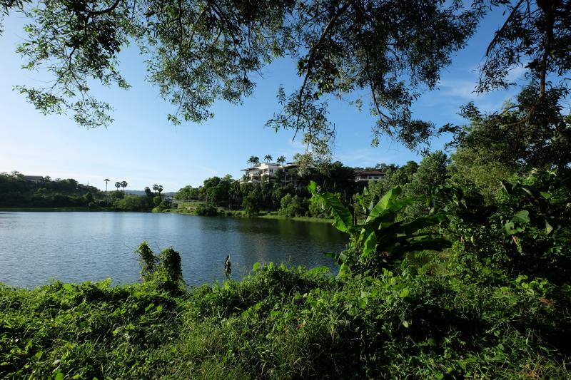 Photo Phuket land for sale in the exclusive Layan with high potential for investors