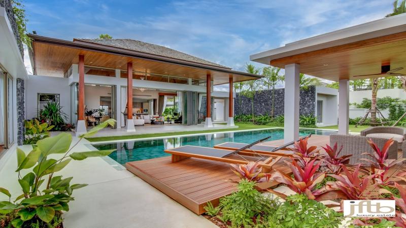 Photo Phuket New High-end luxury villas for sale in Bangtao Beach