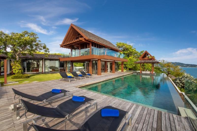 Photo Phuket oceanfront villa for sale in Kamala Phuket