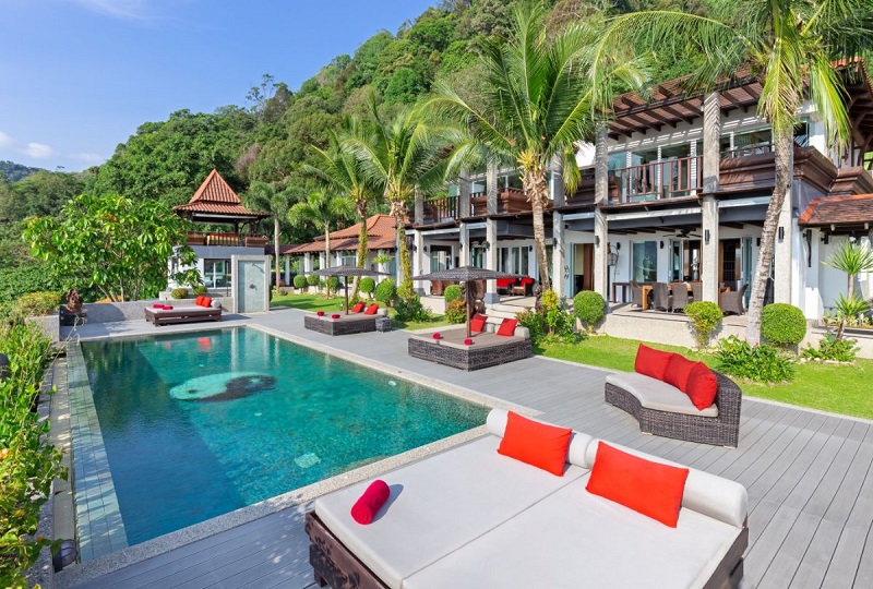 Photo Phuket stunning 8 bedroom villa for sale with ocean views