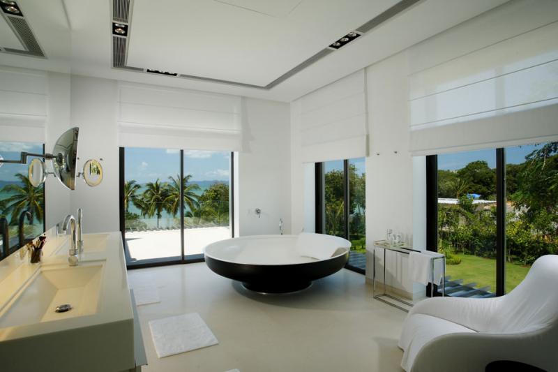 Photo Phuket Stunning Luxury Beachfront Villa for Sale