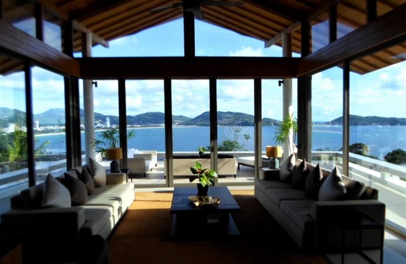 Photo Phuket Super Villa with Refined Contemporary Design and Amazing Sea View